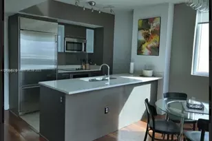 55 SE 6th St, Miami, FL 33131 - Photo 3