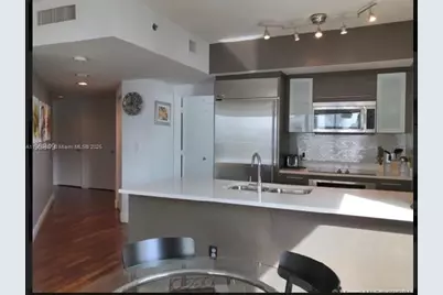 55 SE 6th St #3910, Miami, FL 33131 - Photo 5