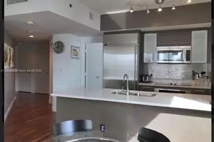 55 SE 6th St, Miami, FL 33131 - Photo 5