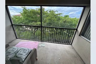 1650 SW 124th Ter #403D, Pembroke Pines, FL 33027 - Photo 7