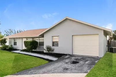 2152 NE 1st Ct, Boynton Beach, FL 33435 - Photo 3