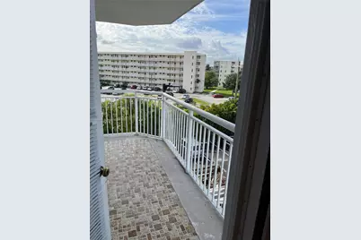 18011 Biscayne Blvd #305, Aventura, FL 33160 - Photo 11