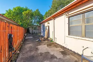 5834 SW 4th St, Miami, FL 33144 - Photo 19