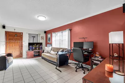 5834 SW 4th St, Miami, FL 33144 - Photo 7