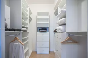 19900 E Country Club Dr, Aventura, FL 33180 - Photo 11