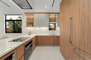 3069 Hibiscus St, Coconut Grove, FL 33133 - Photo 9