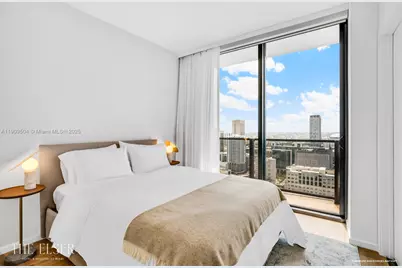 398 NE 5th St #1601, Miami, FL 33132 - Photo 3