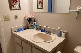 301 SE 3rd St, Dania Beach, FL 33004 - Photo 19