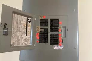 301 SE 3rd St, Dania Beach, FL 33004 - Photo 23