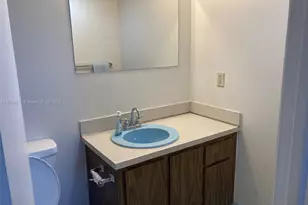 301 SE 3rd St, Dania Beach, FL 33004 - Photo 13