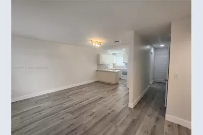 4320 NW 11th St #B, Miami, FL 33126 - Photo 13