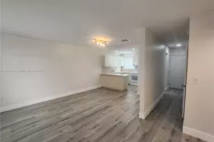 4320 NW 11th St, Miami, FL 33126 - Photo 13