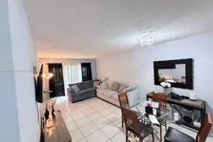 4311 Crystal Lake Dr, Deerfield Beach, FL 33064 - Photo 17