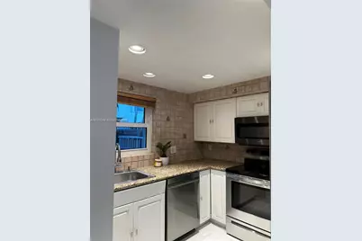 10916 SW 70th Ter, Miami, FL 33173 - Photo 29