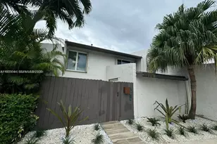 10916 SW 70th Terrace, Miami, FL 33173 - Photo 1