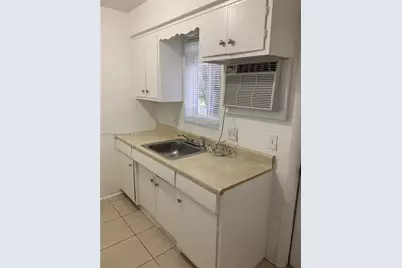 2225 Van Buren St #2, Hollywood, FL 33020 - Photo 5