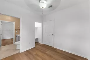 1621 NW 55th St, Miami, FL 33142 - Photo 11
