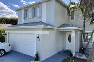 1241 SW 46th Way, Deerfield Beach, FL 33442 - Photo 5