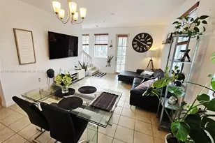 809 SW 147th Ave, Pembroke Pines, FL 33027 - Photo 5