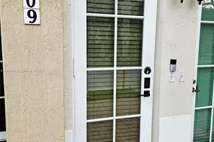 809 SW 147th Ave, Pembroke Pines, FL 33027 - Photo 3