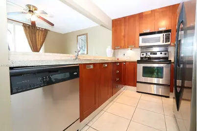 17800 N Bay Rd #404, Sunny Isles Beach, FL 33160 - Photo 3