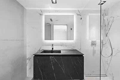 3640 Yacht Club Dr #810, Aventura, FL 33180 - Photo 23