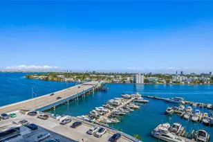 7601 E Treasure Dr, North Bay Village, FL 33141 - Photo 25