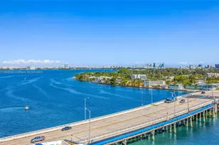 7601 E Treasure Dr, North Bay Village, FL 33141 - Photo 29