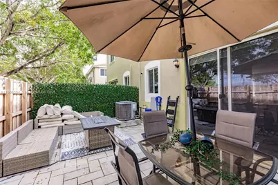 2333 SE 10th St, Homestead, FL 33035 - Photo 15