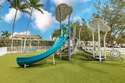 2333 SE 10th St, Homestead, FL 33035 - Photo 17