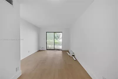 4198 Lakeside Dr #4198, Tamarac, FL 33319 - Photo 11