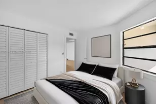 4198 Lakeside Dr, Tamarac, FL 33319 - Photo 3