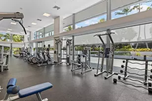 2950 NE 188th St, Aventura, FL 33180 - Photo 9