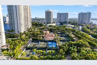 4100 Island Blvd #903, Aventura, FL 33160 - Photo 35