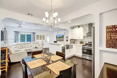 440 NW 38th Ct, Miami, FL 33126 - Photo 7