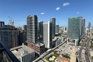 398 NE 5th St, Miami, FL 33132 - Photo 17