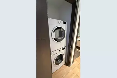 398 NE 5th St #3407, Miami, FL 33132 - Photo 7