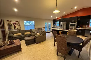 1411 Seagrape Cir, Weston, FL 33326 - Photo 3