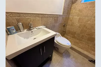 1411 Seagrape Cir, Weston, FL 33326 - Photo 13