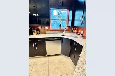 1411 Seagrape Cir, Weston, FL 33326 - Photo 9