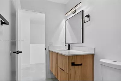 4456 Crystal Lake Dr, Deerfield Beach, FL 33064 - Photo 7