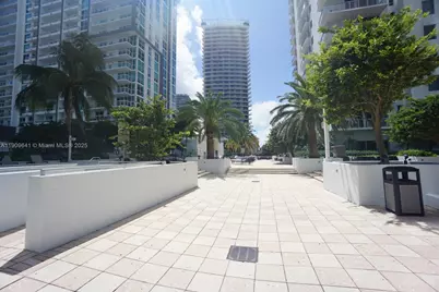 1060 Brickell Ave #1411, Miami, FL 33131 - Photo 43