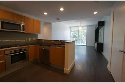 1060 Brickell Ave #1411, Miami, FL 33131 - Photo 15