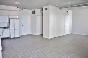 690 SW 1st Ct, Miami, FL 33130 - Photo 5