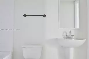 690 SW 1st Ct, Miami, FL 33130 - Photo 7