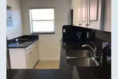 1100 W 35th St #27, Hialeah, FL 33012 - Photo 5