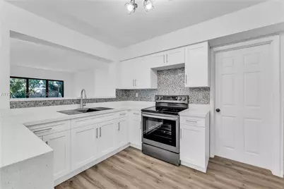 3040 NW 96th St, Miami, FL 33147 - Photo 5