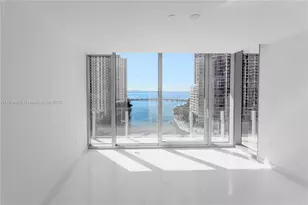 300 Biscayne Blvd Way, Miami, FL 33131 - Photo 15