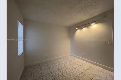 842 NE 209th St #103, Miami, FL 33179 - Photo 15