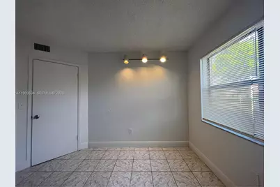 842 NE 209th St #103, Miami, FL 33179 - Photo 9